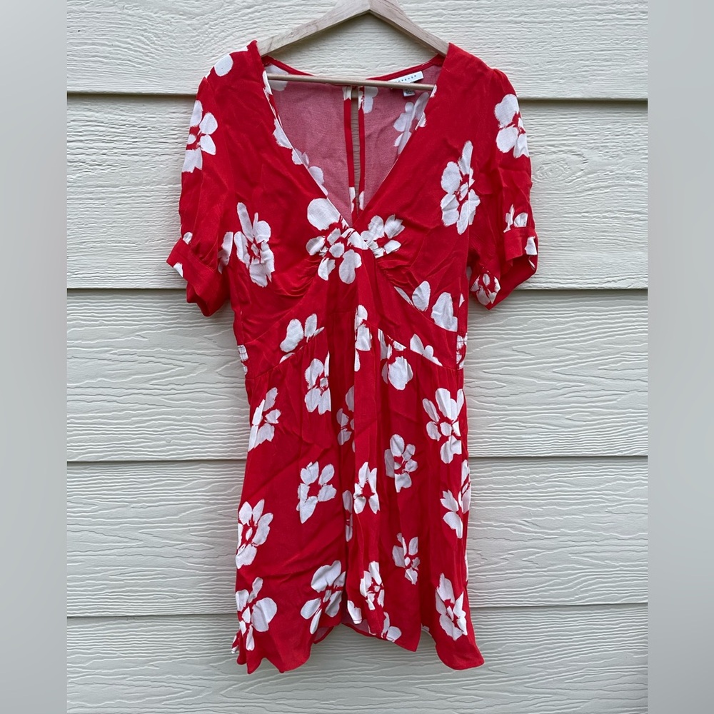 🌱Topshop Scarlet and White Floral Dress